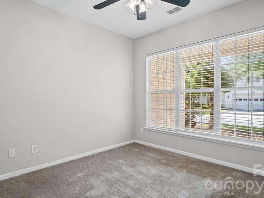 10305 Flat Stone Road, Charlotte, NC 28213.  MLS# CAR4410664, YatesRealty ID 51071. 