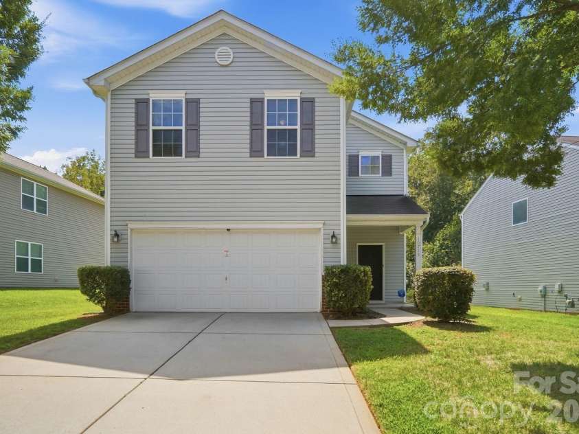 10216 Green Grass Road, Charlotte, NC 28227.  MLS# CAR4413520, YatesRealty ID 51074. 