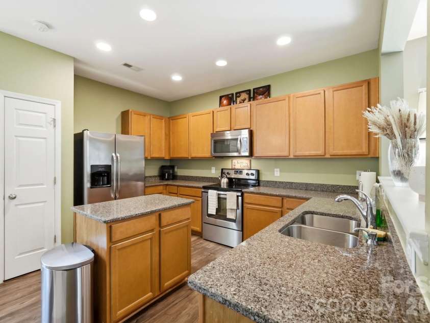 10216 Green Grass Road, Charlotte, NC 28227.  MLS# CAR4413520, YatesRealty ID 51074. 