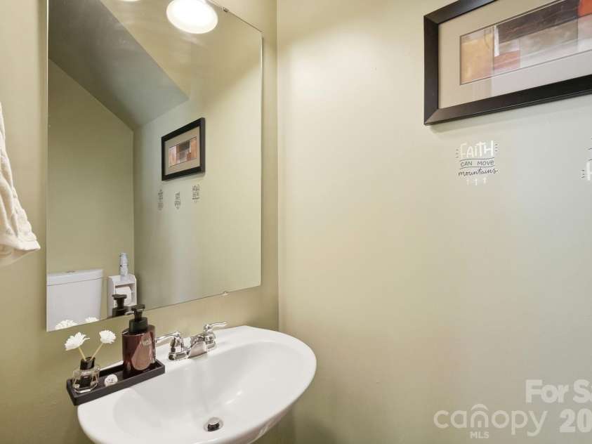 10216 Green Grass Road, Charlotte, NC 28227.  MLS# CAR4413520, YatesRealty ID 51074. 
