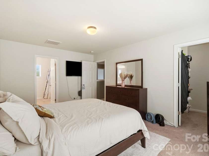 10216 Green Grass Road, Charlotte, NC 28227.  MLS# CAR4413520, YatesRealty ID 51074. 