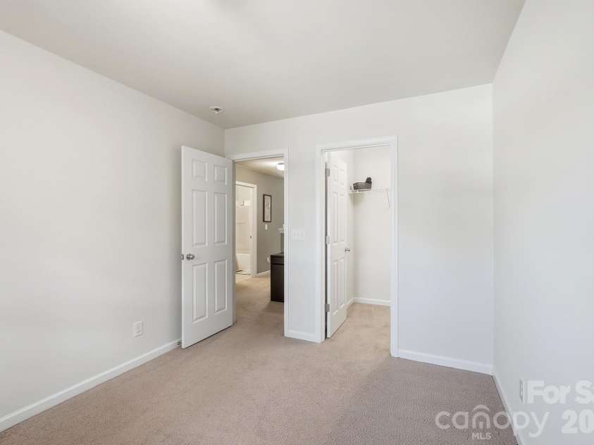 10216 Green Grass Road, Charlotte, NC 28227.  MLS# CAR4413520, YatesRealty ID 51074. 