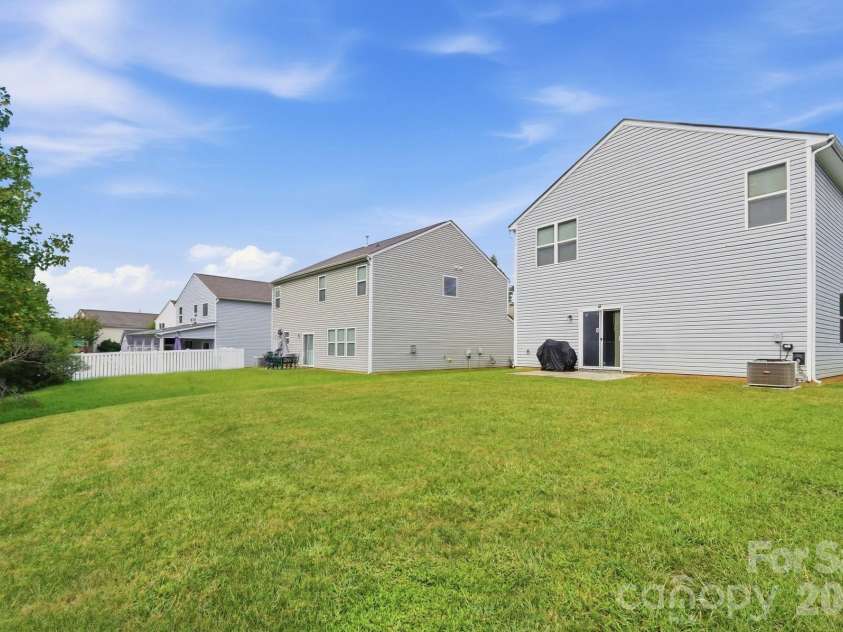 10216 Green Grass Road, Charlotte, NC 28227.  MLS# CAR4413520, YatesRealty ID 51074. 