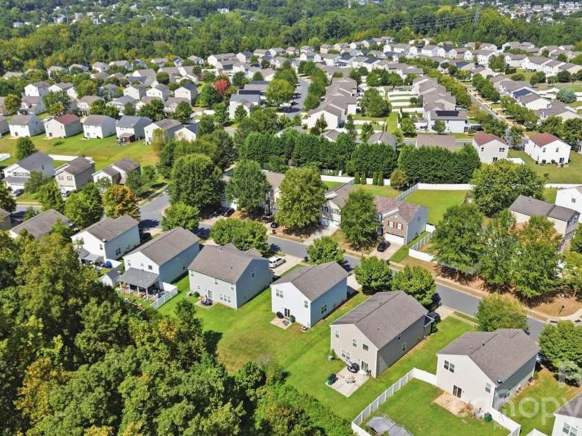 10216 Green Grass Road, Charlotte, NC 28227.  MLS# CAR4413520, YatesRealty ID 51074. 