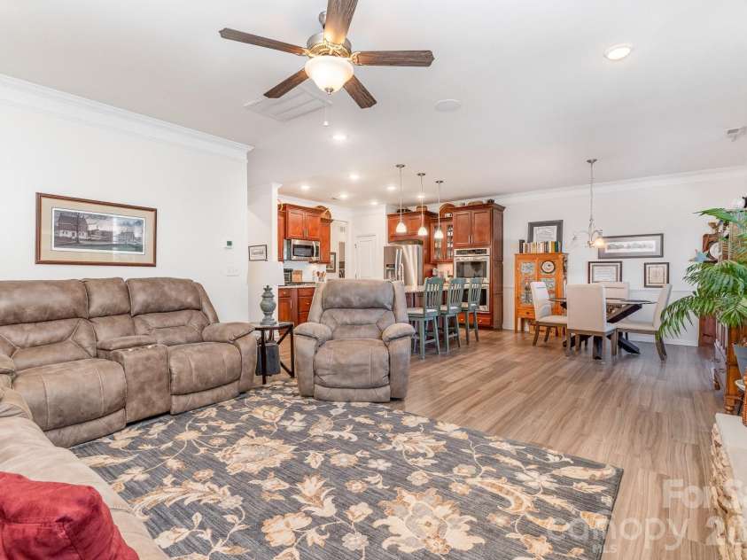2010 Knocktree Drive, Indian Trail, NC 28079.  MLS# CAR4424411, YatesRealty ID 51076. 