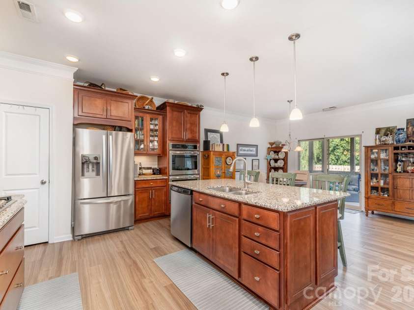 2010 Knocktree Drive, Indian Trail, NC 28079.  MLS# CAR4424411, YatesRealty ID 51076. 