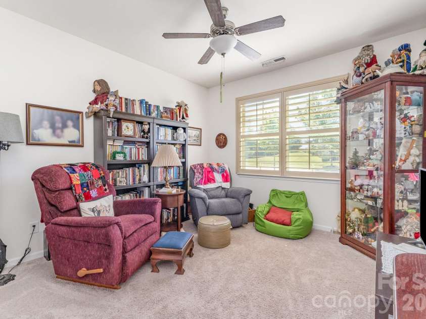 2010 Knocktree Drive, Indian Trail, NC 28079.  MLS# CAR4424411, YatesRealty ID 51076. 
