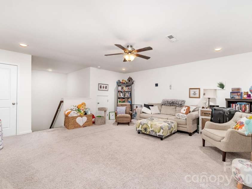 2010 Knocktree Drive, Indian Trail, NC 28079.  MLS# CAR4424411, YatesRealty ID 51076. 