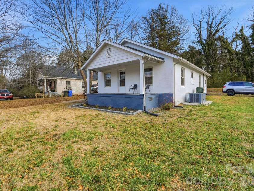 358 Cleghorn Street, Rutherfordton, NC 28139.  MLS# CAR4417118, YatesRealty ID 5108. 