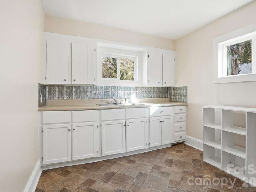 358 Cleghorn Street, Rutherfordton, NC 28139.  MLS# CAR4417118, YatesRealty ID 5108. 