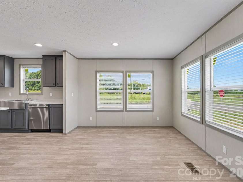 801 EagleView Lane, Lawndale, NC 28090.  MLS# CAR4424870, YatesRealty ID 51080. 