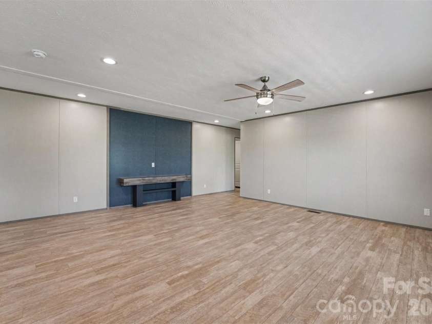 801 EagleView Lane, Lawndale, NC 28090.  MLS# CAR4424870, YatesRealty ID 51080. 