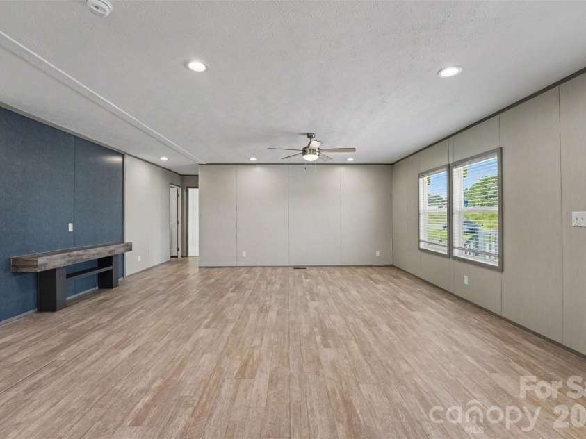801 EagleView Lane, Lawndale, NC 28090.  MLS# CAR4424870, YatesRealty ID 51080. 