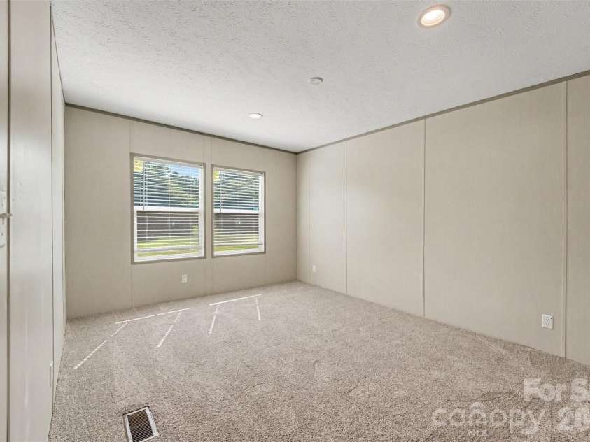 801 EagleView Lane, Lawndale, NC 28090.  MLS# CAR4424870, YatesRealty ID 51080. 