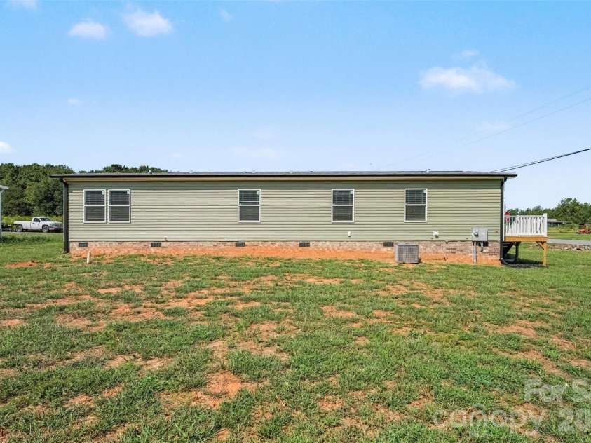801 EagleView Lane, Lawndale, NC 28090.  MLS# CAR4424870, YatesRealty ID 51080. 