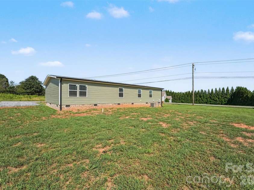 801 EagleView Lane, Lawndale, NC 28090.  MLS# CAR4424870, YatesRealty ID 51080. 