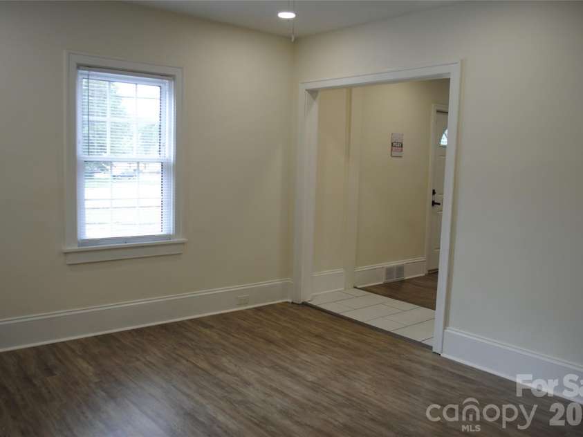 636 Statesville Boulevard, Salisbury, NC 28144.  MLS# CAR4423760, YatesRealty ID 51081. 