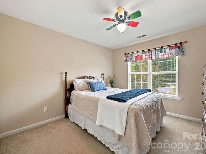 2807 Edgebrook Circle, Matthews, NC 28105.  MLS# CAR4424459, YatesRealty ID 51082. Bedroom 2
