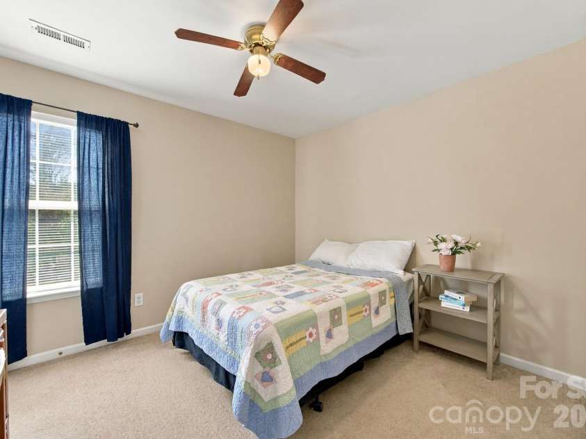 2807 Edgebrook Circle, Matthews, NC 28105.  MLS# CAR4424459, YatesRealty ID 51082. Bedroom 3