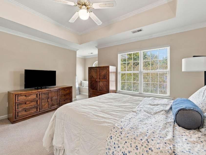 2807 Edgebrook Circle, Matthews, NC 28105.  MLS# CAR4424459, YatesRealty ID 51082. Measures 14'7 x 12'7