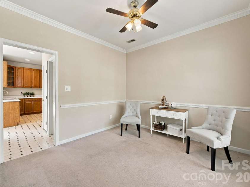 2807 Edgebrook Circle, Matthews, NC 28105.  MLS# CAR4424459, YatesRealty ID 51082. Original Dining Room