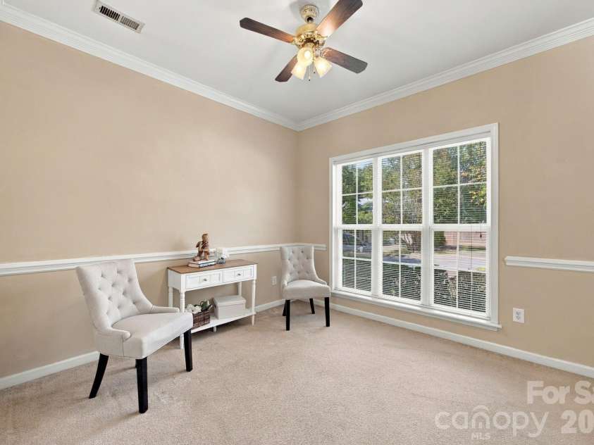 2807 Edgebrook Circle, Matthews, NC 28105.  MLS# CAR4424459, YatesRealty ID 51082. Used as Flex Space