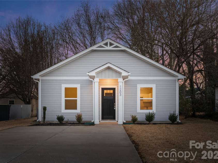 106 9th Street, Spencer, NC 28159.  MLS# CAR4423936, YatesRealty ID 51085. Representation
