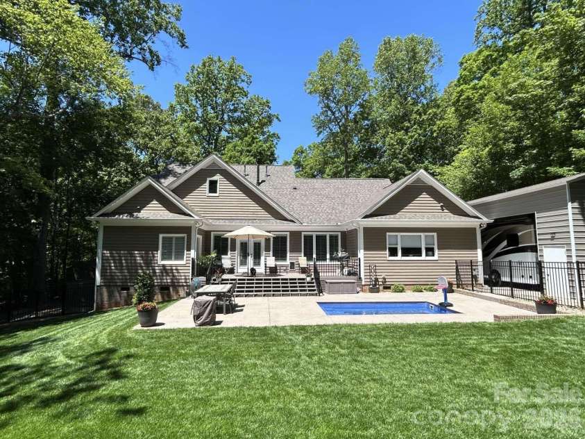 8152 Deep Water Lane, Denver, NC 28037.  MLS# CAR4424128, YatesRealty ID 51086. 
