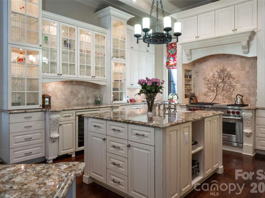 204 Secluded Hills Lane, Arden, NC 28704.  MLS# CAR4423325, YatesRealty ID 51088. 