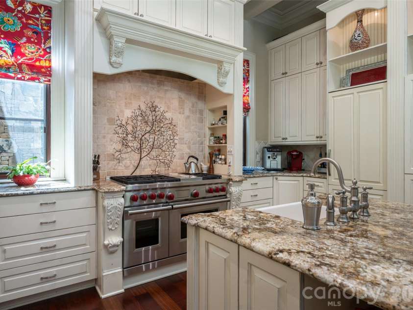204 Secluded Hills Lane, Arden, NC 28704.  MLS# CAR4423325, YatesRealty ID 51088. 