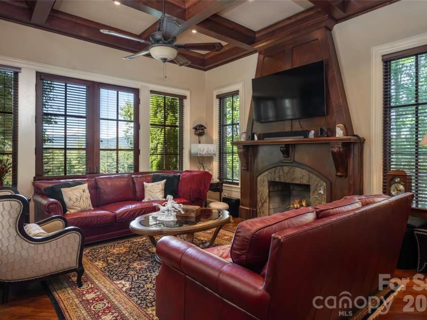 204 Secluded Hills Lane, Arden, NC 28704.  MLS# CAR4423325, YatesRealty ID 51088. 