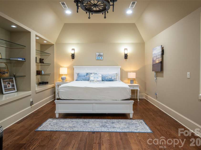 204 Secluded Hills Lane, Arden, NC 28704.  MLS# CAR4423325, YatesRealty ID 51088. 