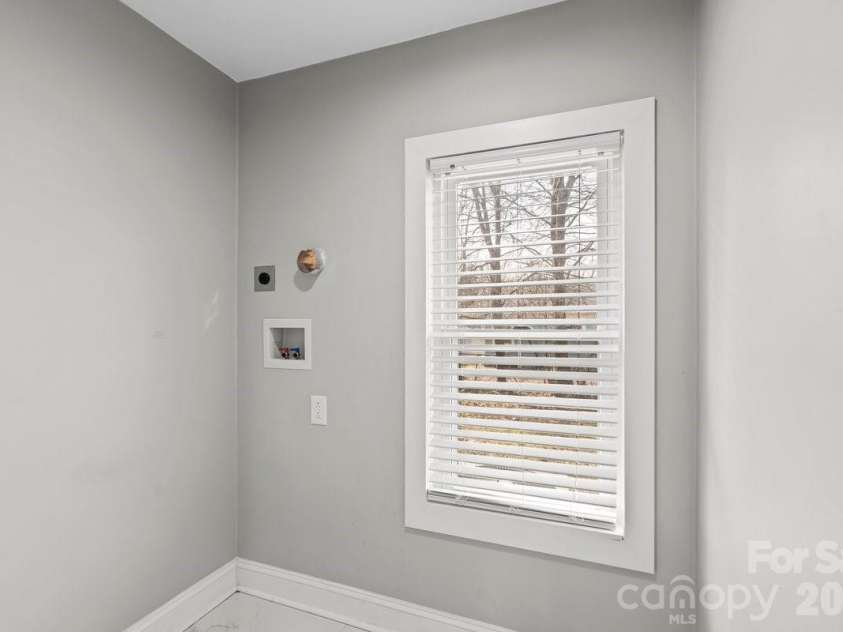 207 Fairdale Street, Kings Mountain, NC 28086.  MLS# CAR4350366, YatesRealty ID 5109. 