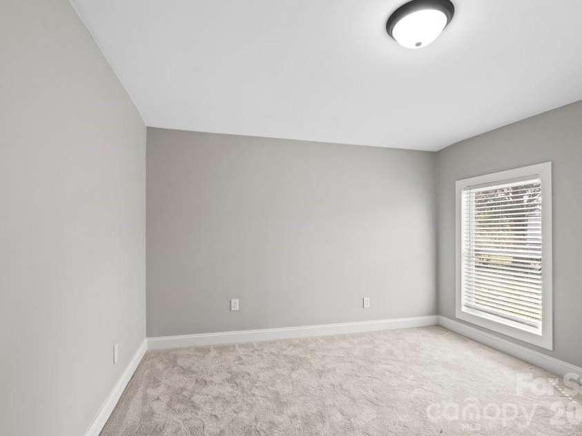 207 Fairdale Street, Kings Mountain, NC 28086.  MLS# CAR4350366, YatesRealty ID 5109. 