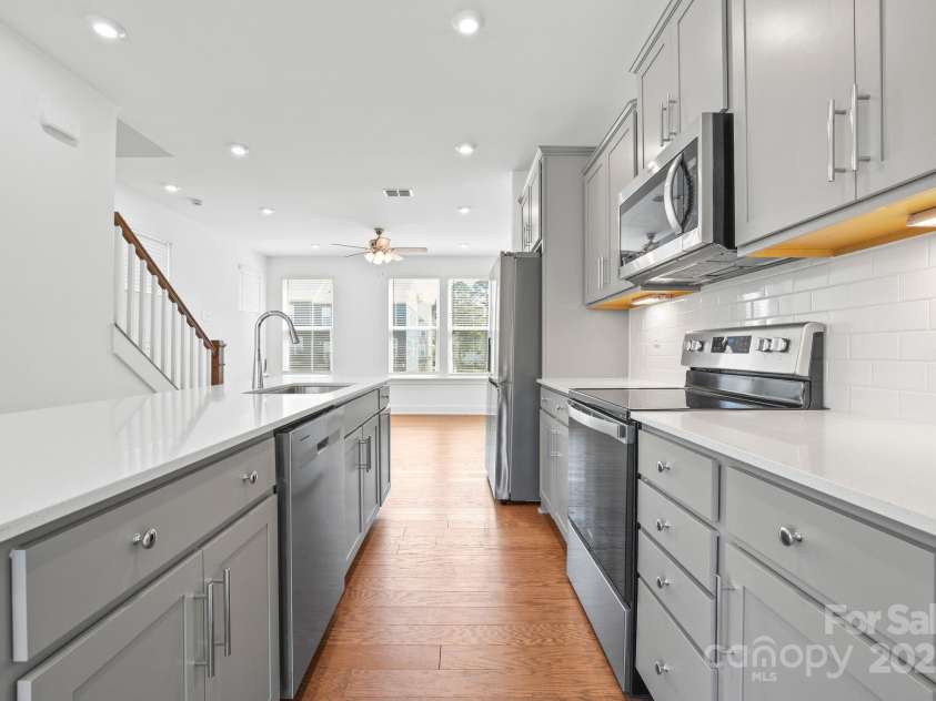 5005 Sovereignty Court, Charlotte, NC 28205.  MLS# CAR4245418, YatesRealty ID 5109. 