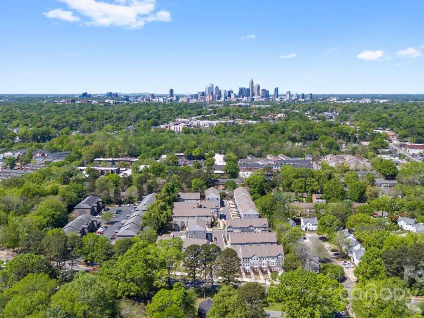 5005 Sovereignty Court, Charlotte, NC 28205.  MLS# CAR4245418, YatesRealty ID 5109. 