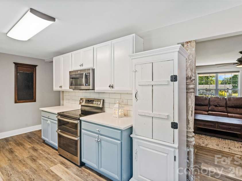 8185 Park Place Road, York, SC 29745.  MLS# CAR4425184, YatesRealty ID 51092. 
