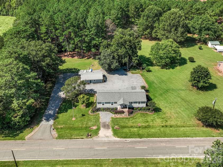 8185 Park Place Road, York, SC 29745.  MLS# CAR4425184, YatesRealty ID 51092. 