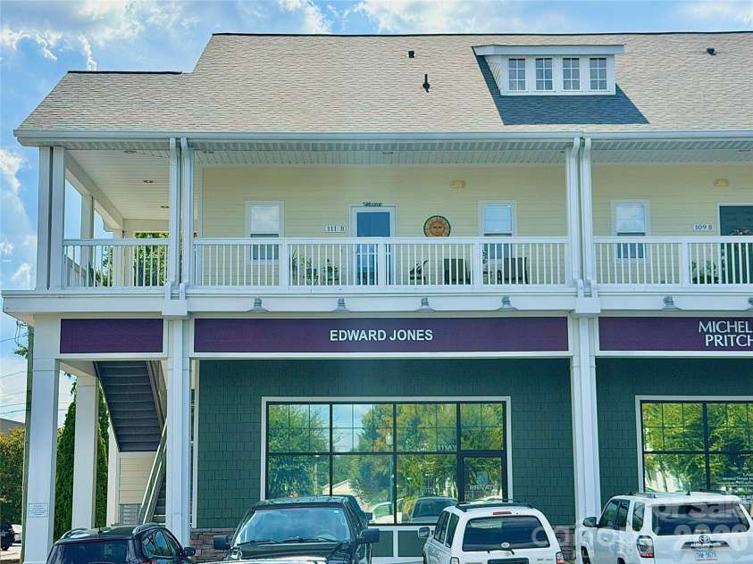 111 White Street, Morganton, NC 28655.  MLS# CAR4425079, YatesRealty ID 51094. 