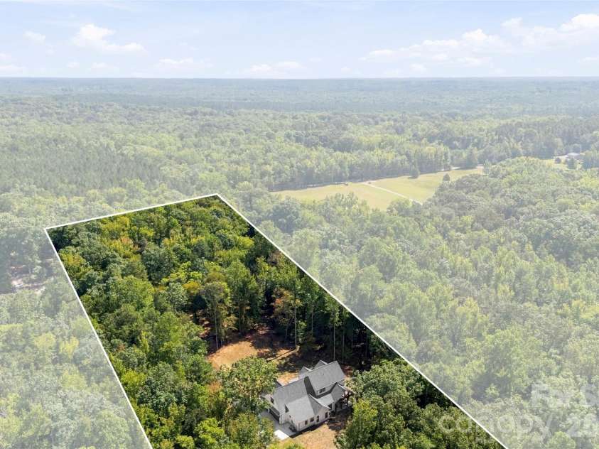 3515 Capricorn Road, Lancaster, SC 29720.  MLS# CAR4424668, YatesRealty ID 51098. 