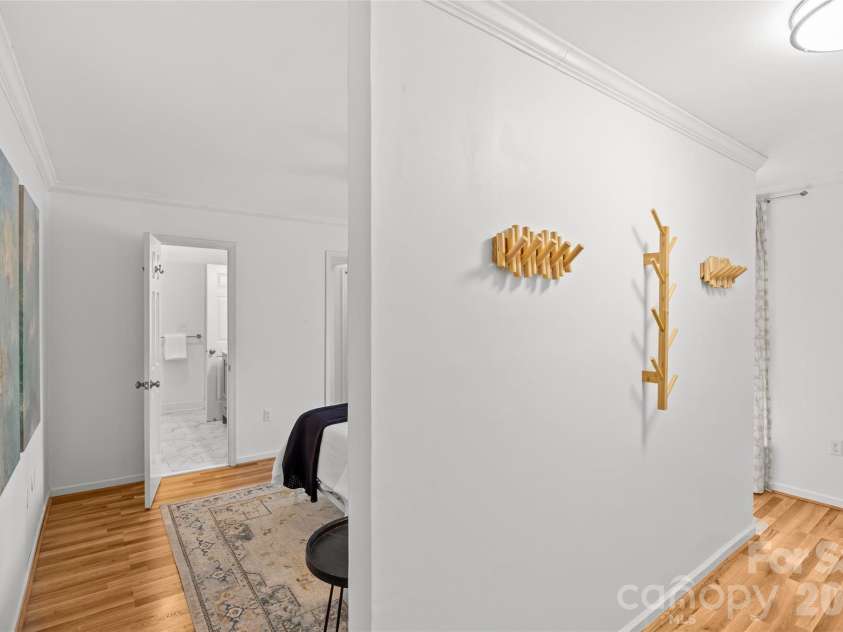 413 8th Street, Charlotte, NC 28202.  MLS# CAR4353958, YatesRealty ID 5110. 