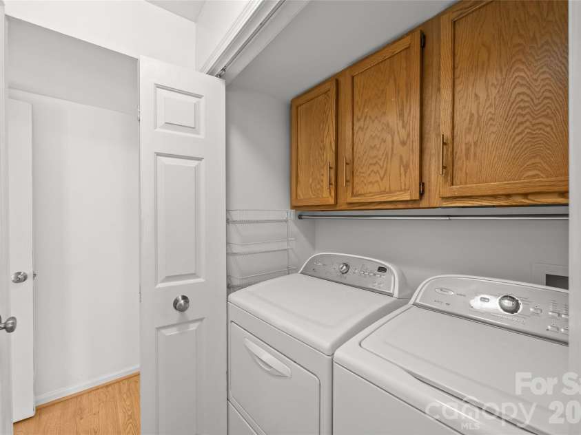 413 8th Street, Charlotte, NC 28202.  MLS# CAR4353958, YatesRealty ID 5110. 