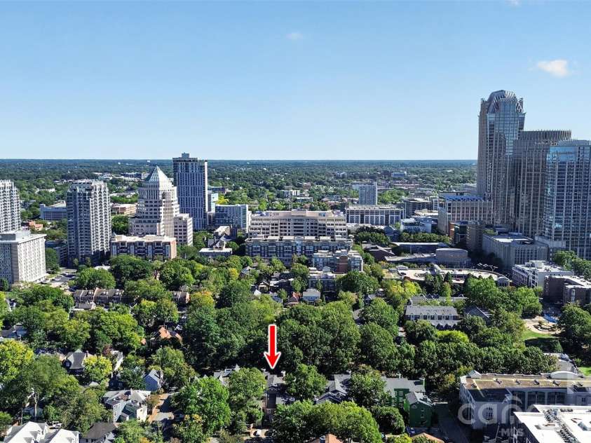 413 8th Street, Charlotte, NC 28202.  MLS# CAR4432040, YatesRealty ID 5110. 