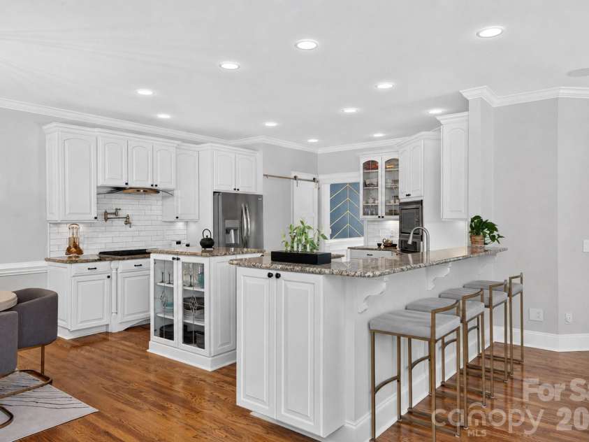 6605 Saunton Court, Charlotte, NC 28277.  MLS# CAR4414421, YatesRealty ID 51100. 