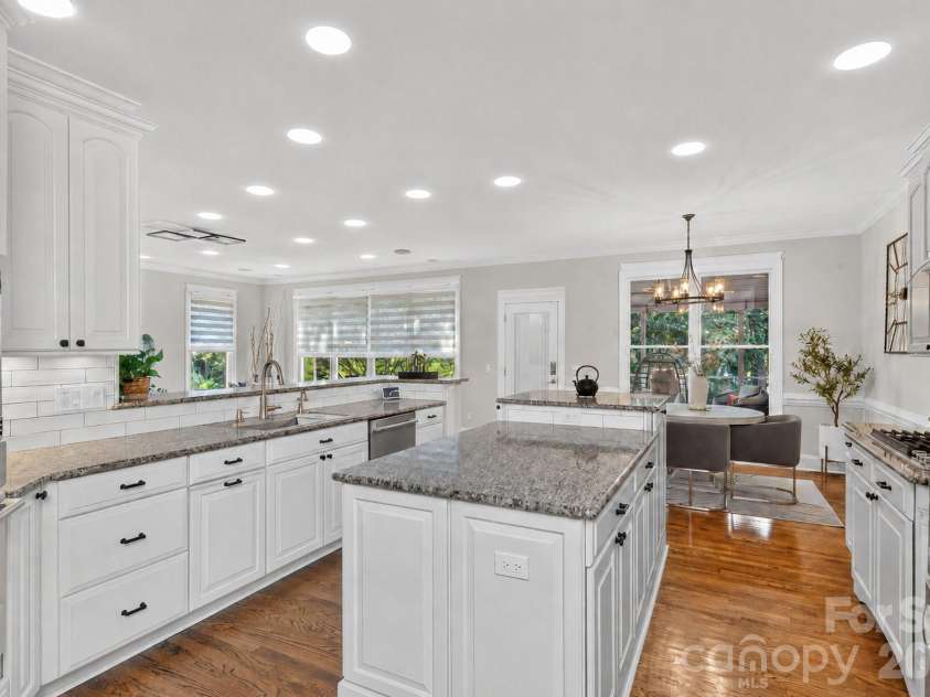 6605 Saunton Court, Charlotte, NC 28277.  MLS# CAR4414421, YatesRealty ID 51100. 