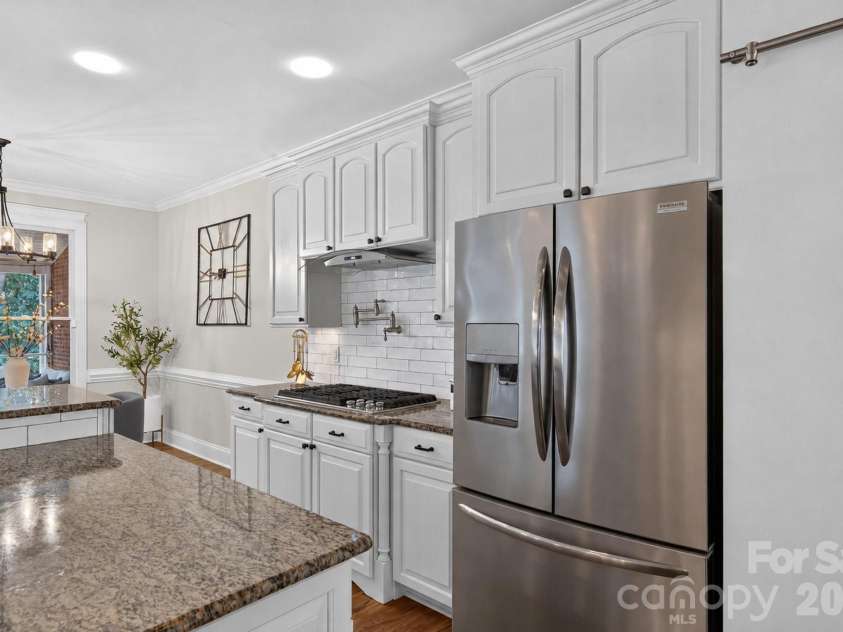 6605 Saunton Court, Charlotte, NC 28277.  MLS# CAR4414421, YatesRealty ID 51100. 