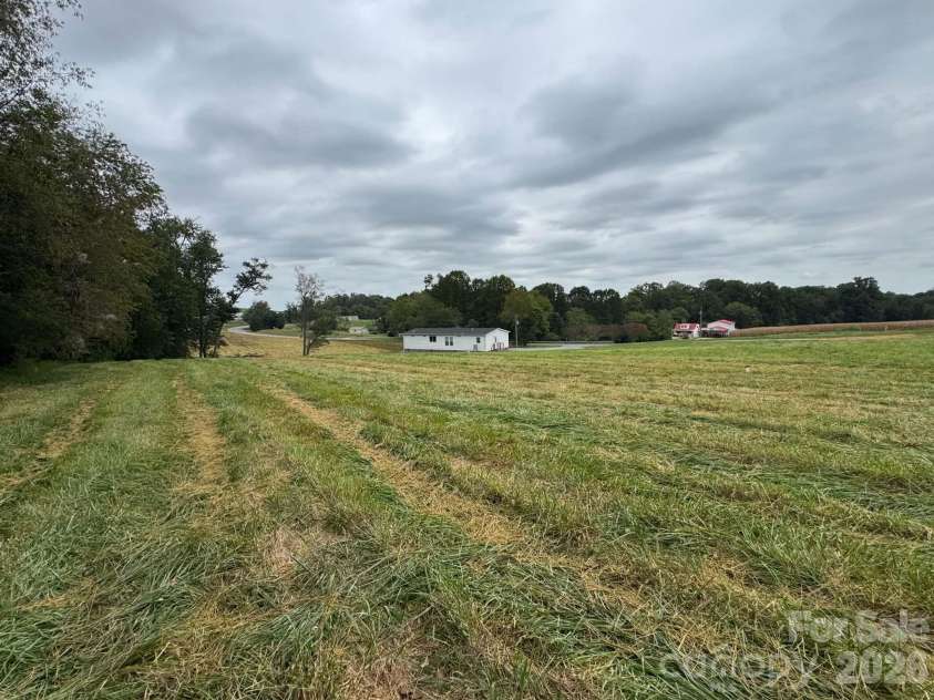 239 Southard Road, Elkin, NC 28621.  MLS# CAR4425338, YatesRealty ID 51102. 