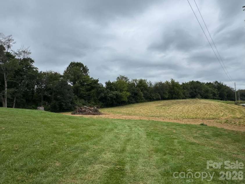239 Southard Road, Elkin, NC 28621.  MLS# CAR4425338, YatesRealty ID 51102. 