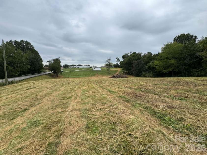239 Southard Road, Elkin, NC 28621.  MLS# CAR4425338, YatesRealty ID 51102. 
