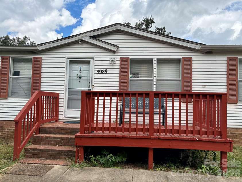 5928 Lewis Road, Gastonia, NC 28052.  MLS# CAR4424246, YatesRealty ID 51103. 